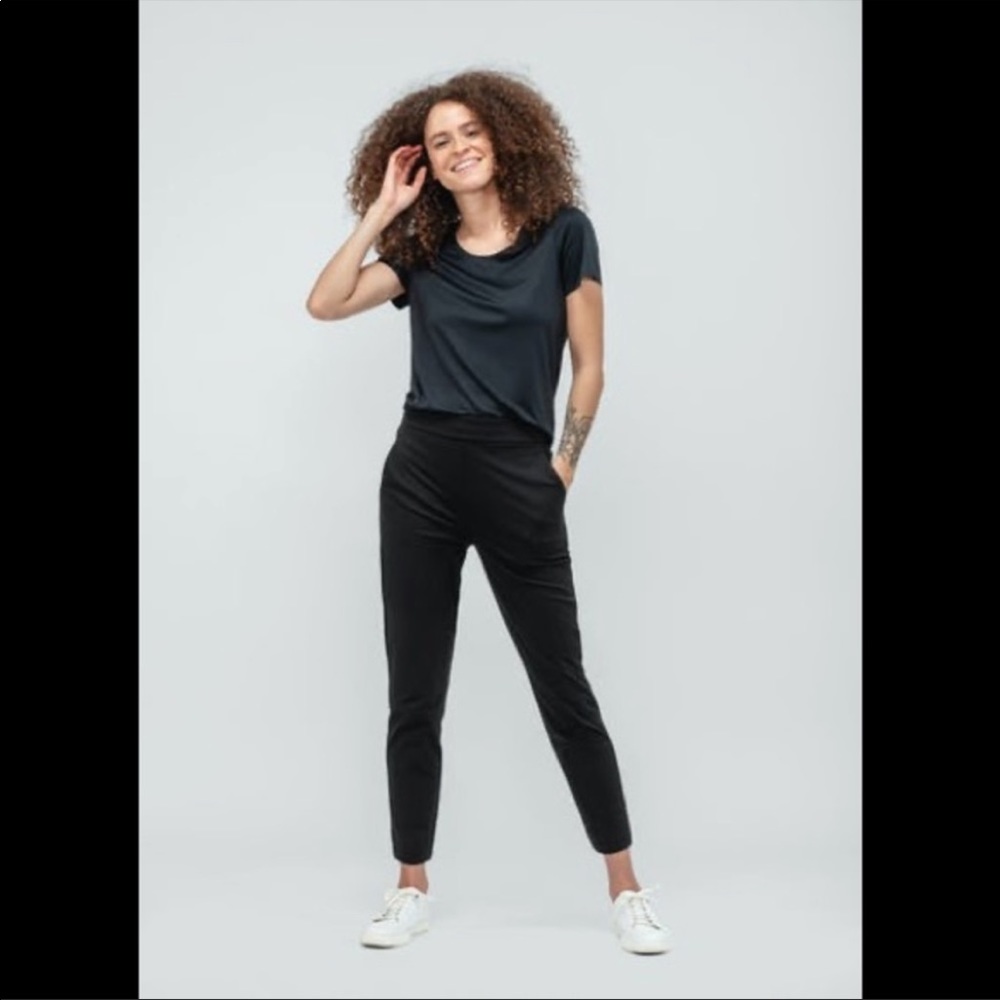 Ministry of Supply women’s pull-on kinetic pant